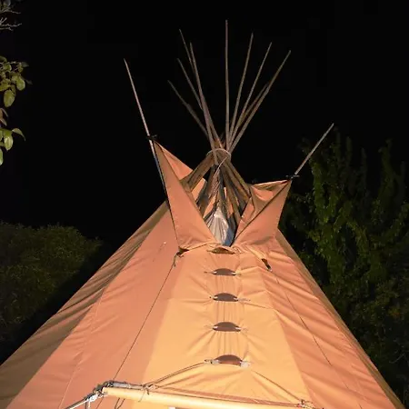 Luxuszelt Nuit En Cheyenne Tipi A 500m De La Cancale